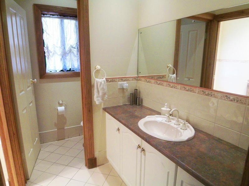 8 Dovecote Street, Oakden SA 5086