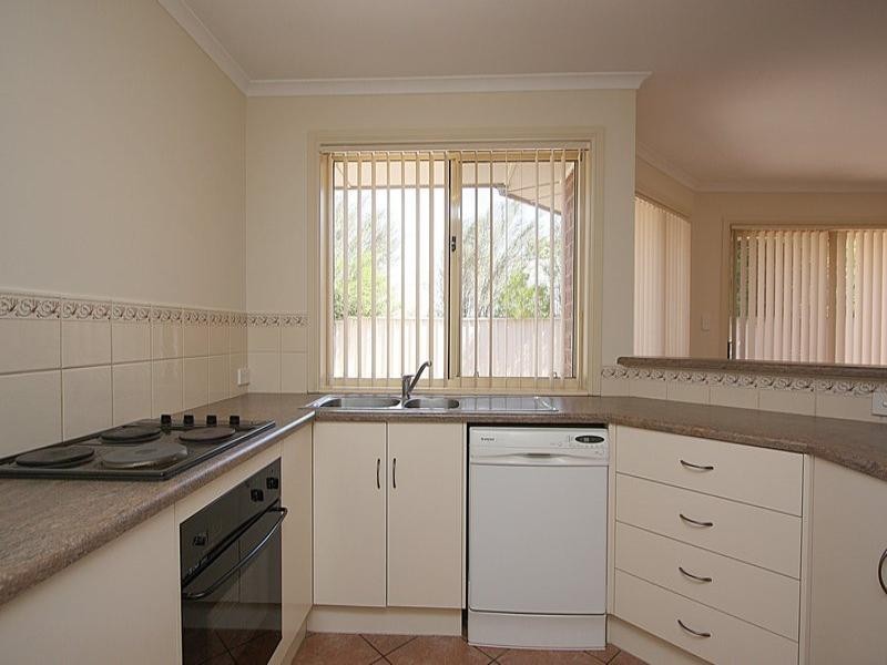 21 Saltram Parade, Oakden SA 5086