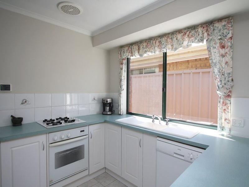 4 Covent Terrace, Oakden SA 5086