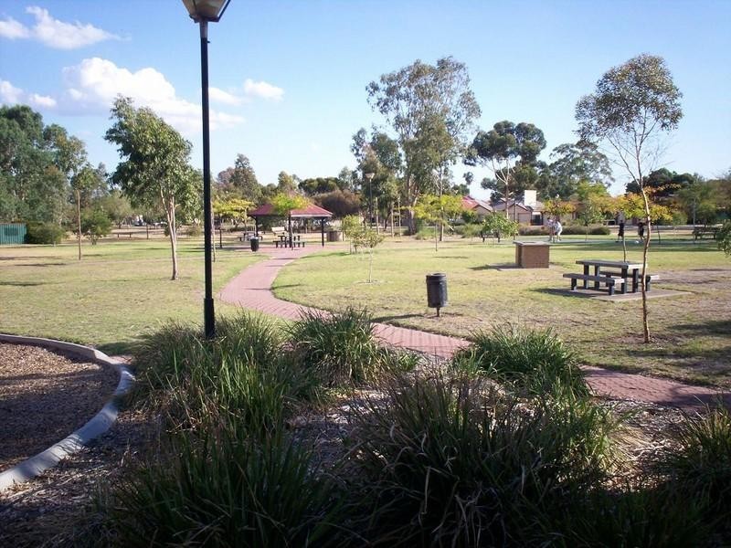 21 Grenville Avenue, Hillcrest SA 5086