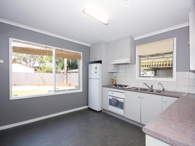 13 Heathersett Drive, Salisbury Park SA 5109