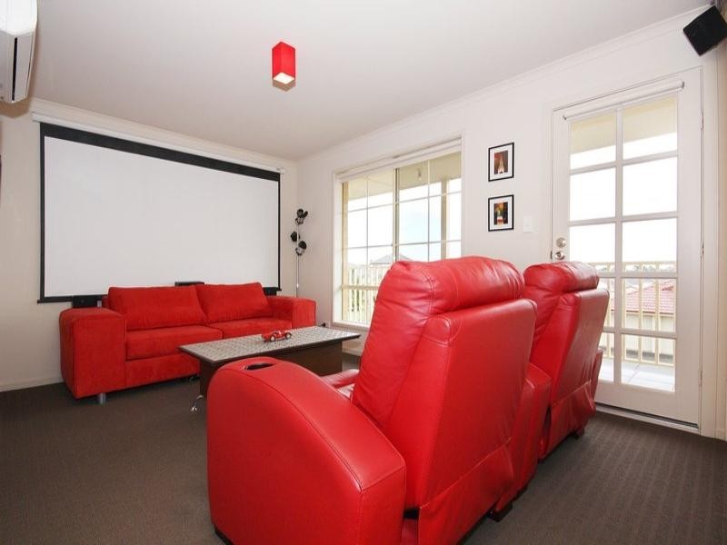 23 Hughes Court, Walkley Heights SA 5098