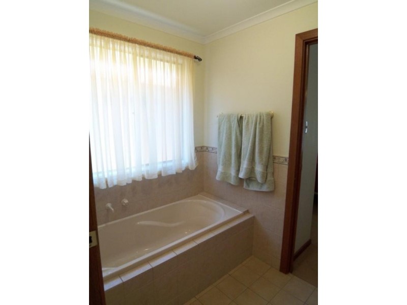 55b Andrew Smith Drive, Parafield Gardens SA 5107