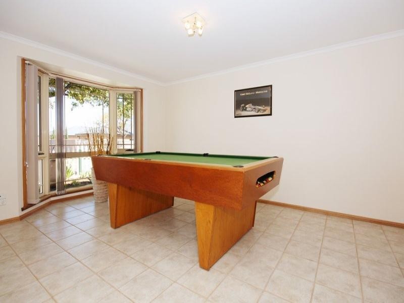 4 Lord Howe Avenue, Oakden SA 5086