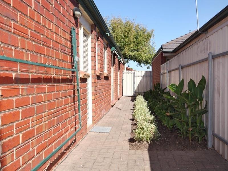 4 Lord Howe Avenue, Oakden SA 5086