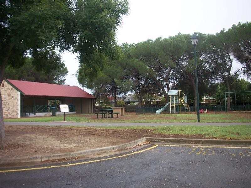 9 Arlington Court, Oakden SA 5086