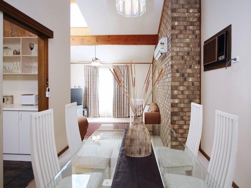 128 Black Road, Flagstaff Hill SA 5159