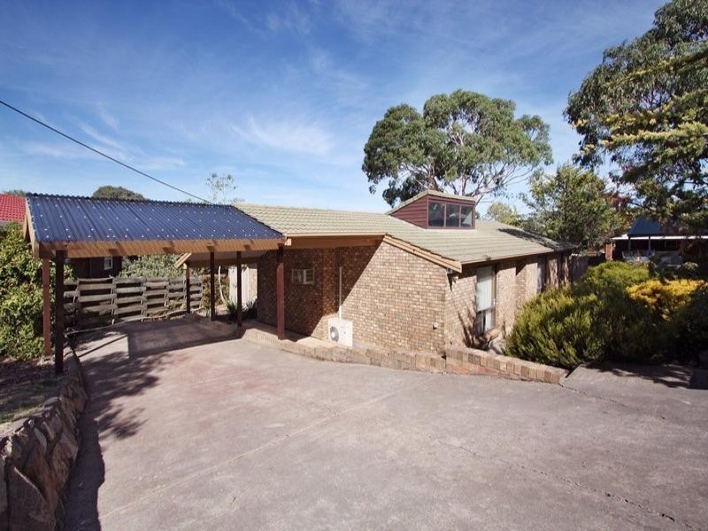 128 Black Road, Flagstaff Hill SA 5159