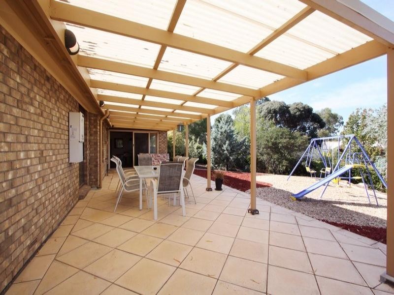 128 Black Road, Flagstaff Hill SA 5159