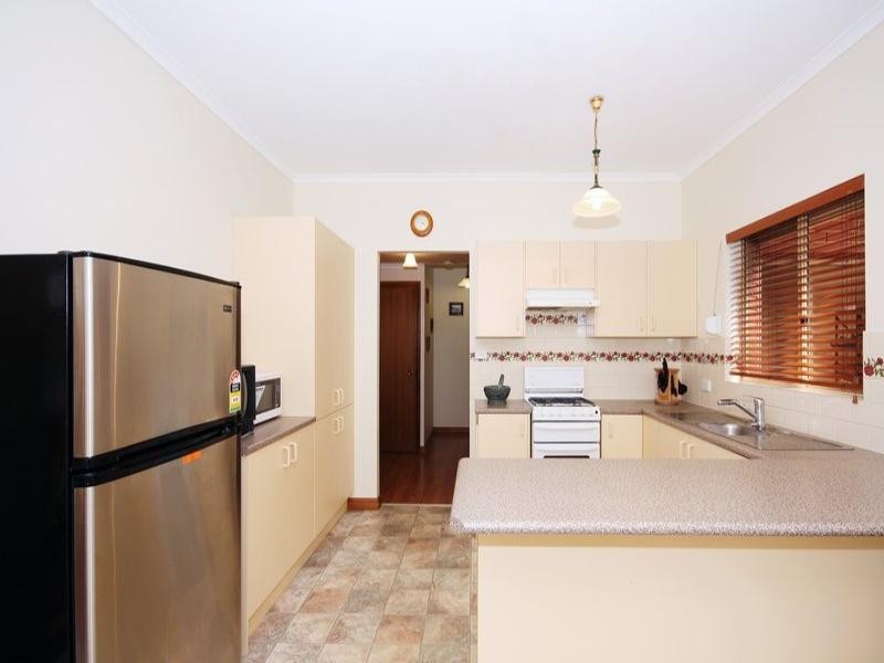 14 Lord Howe Avenue, Oakden SA 5086