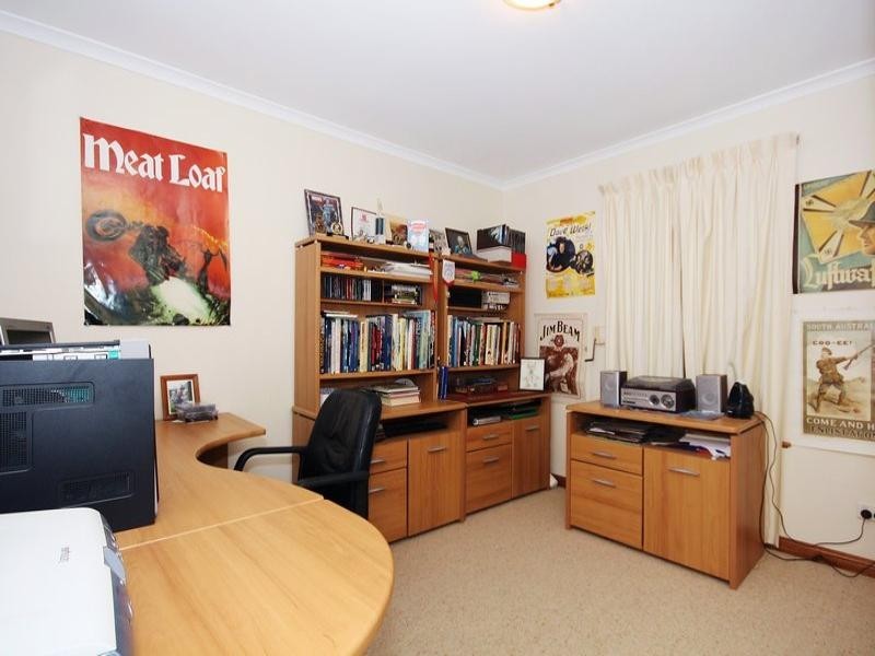 14 Lord Howe Avenue, Oakden SA 5086