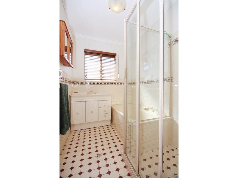 14 Lord Howe Avenue, Oakden SA 5086