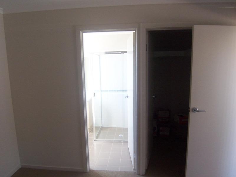 104 Lakeside Drive, Andrews Farm SA 5114