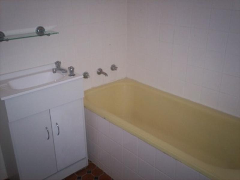 21 Amber Avenue, Clearview SA 5085