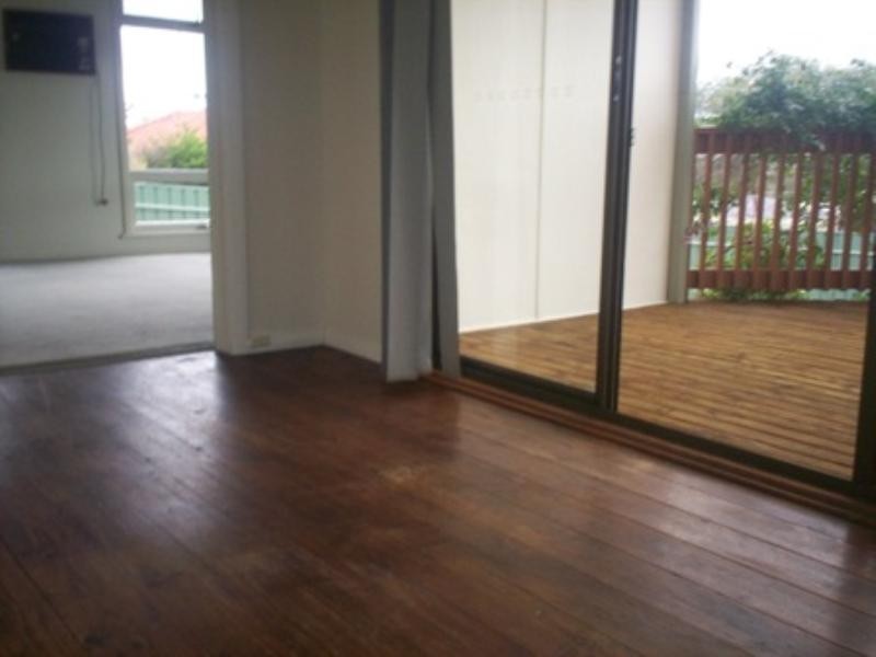 21 Amber Avenue, Clearview SA 5085