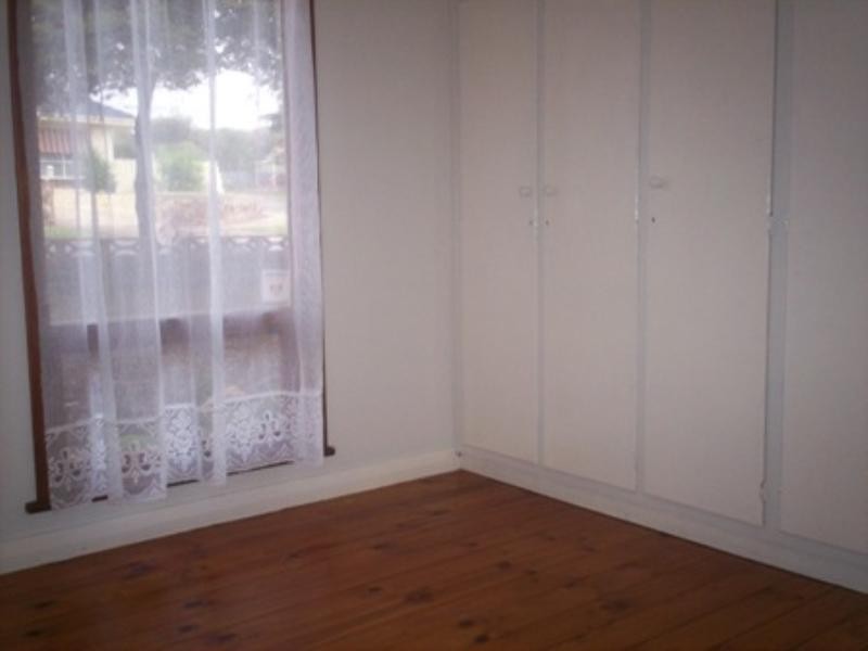 21 Amber Avenue, Clearview SA 5085