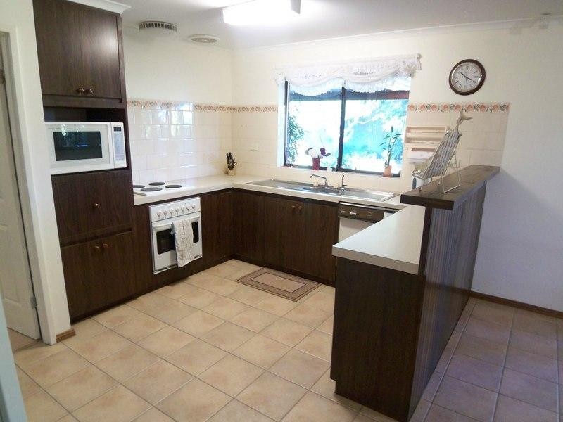 16 Gladman Close, Hillbank SA 5112