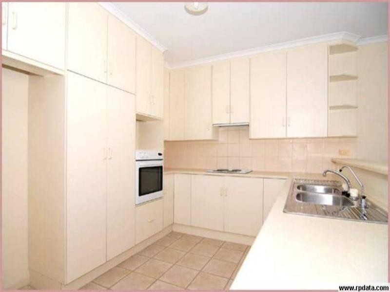 13 Victoria Drive, Oakden SA 5086