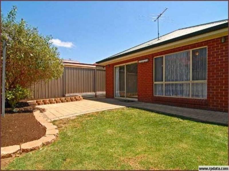 13 Victoria Drive, Oakden SA 5086