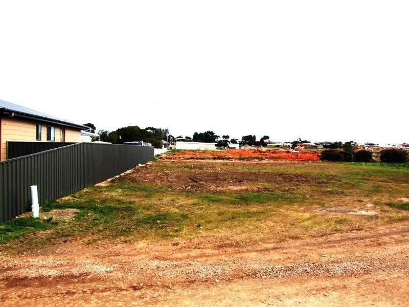 19 Andrew Street, Moonta Bay SA 5558