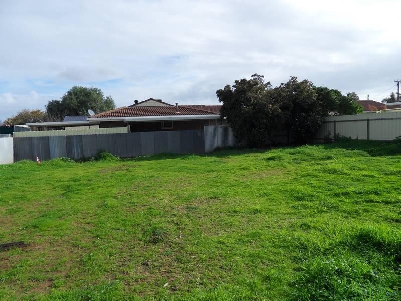 Lot 501 (37) Kent Avenue, Clearview SA 5085