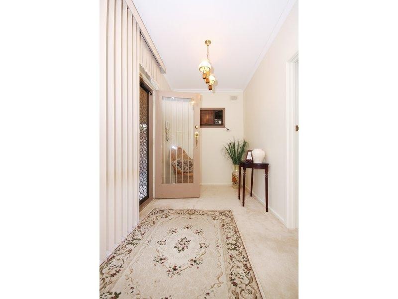 4 Maves Road, Para Hills SA 5096