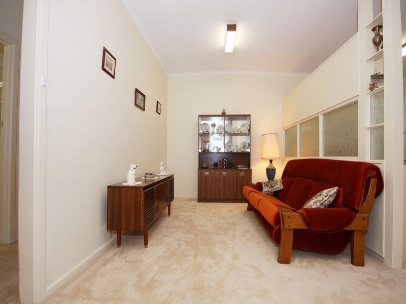 4 Maves Road, Para Hills SA 5096