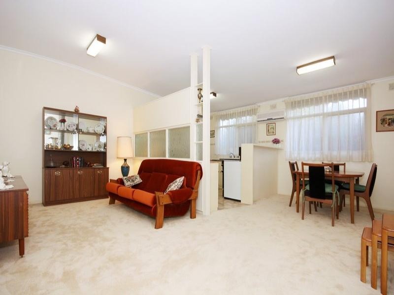 4 Maves Road, Para Hills SA 5096