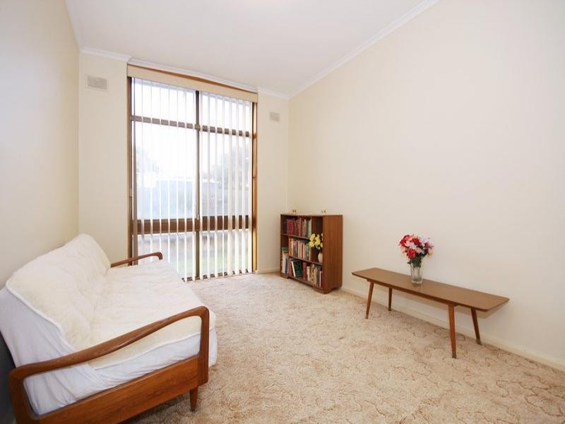 4 Maves Road, Para Hills SA 5096