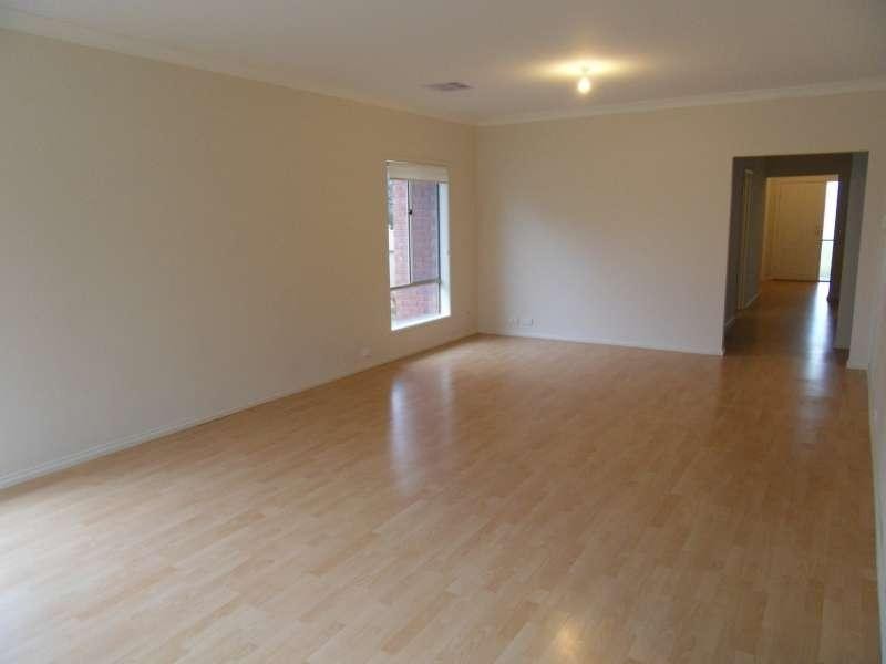 19 Burman Avenue, Gilles Plains SA 5086