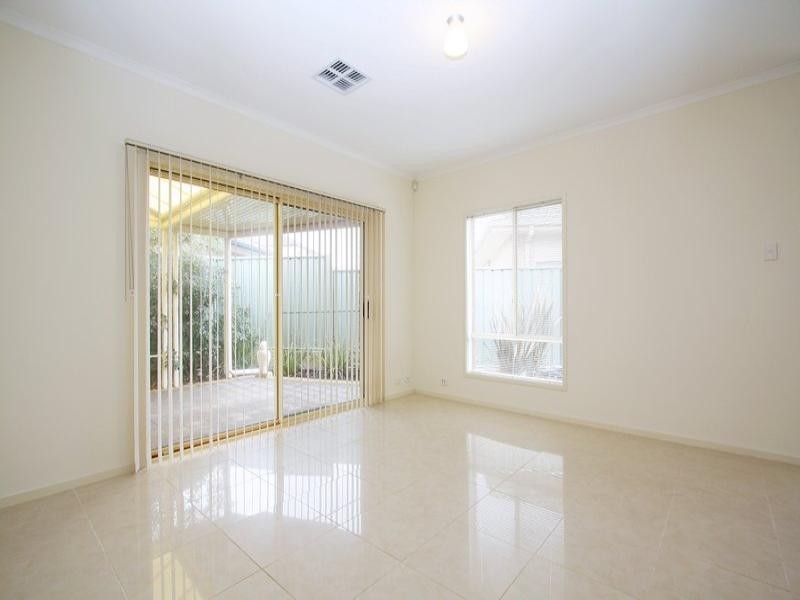 5 Creekview Drive, Mawson Lakes SA 5095