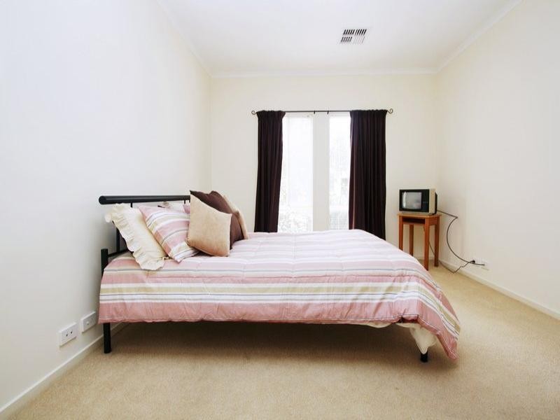 5 Creekview Drive, Mawson Lakes SA 5095