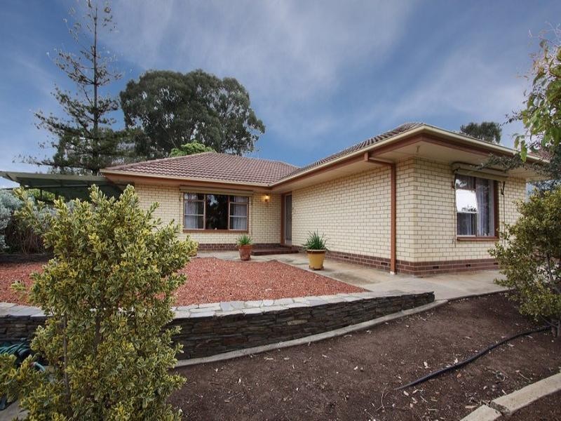 1 Warilda Avenue, Valley View SA 5093