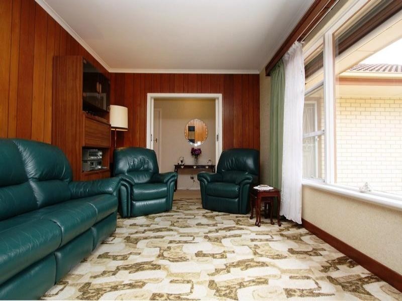 1 Warilda Avenue, Valley View SA 5093