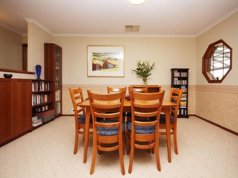 10 Holly Place, Golden Grove SA 5125