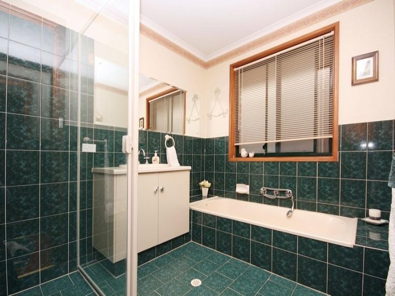 10 Holly Place, Golden Grove SA 5125