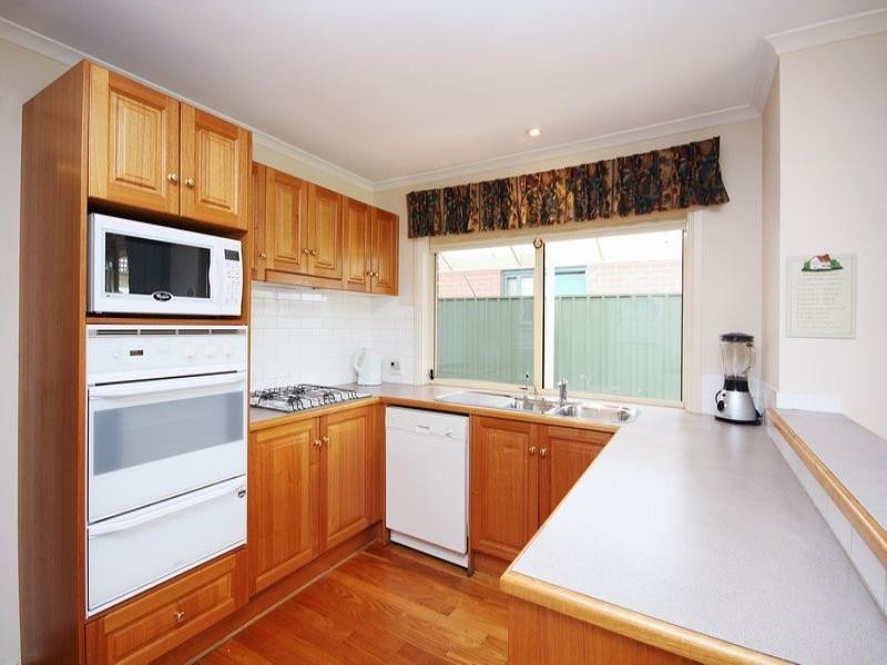 27 Bristol Terrace, Oakden SA 5086