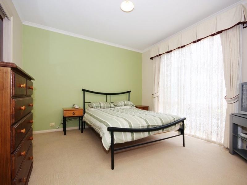 27 Bristol Terrace, Oakden SA 5086