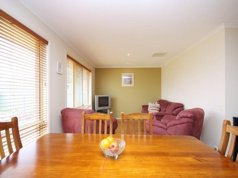 27 Bristol Terrace, Oakden SA 5086