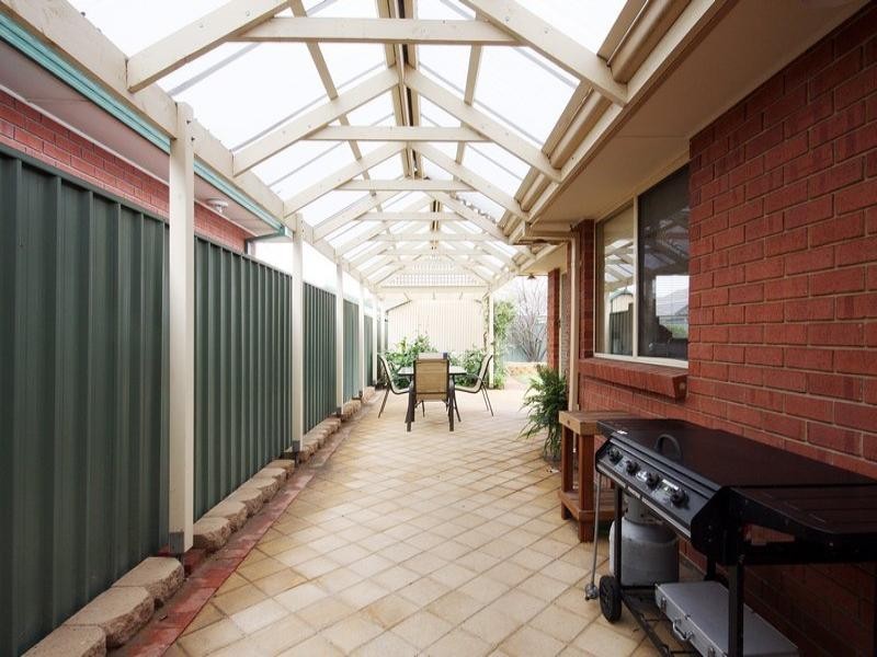 27 Bristol Terrace, Oakden SA 5086