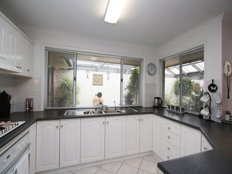 18 Brookside Street, Oakden SA 5086