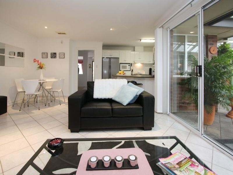 18 Brookside Street, Oakden SA 5086