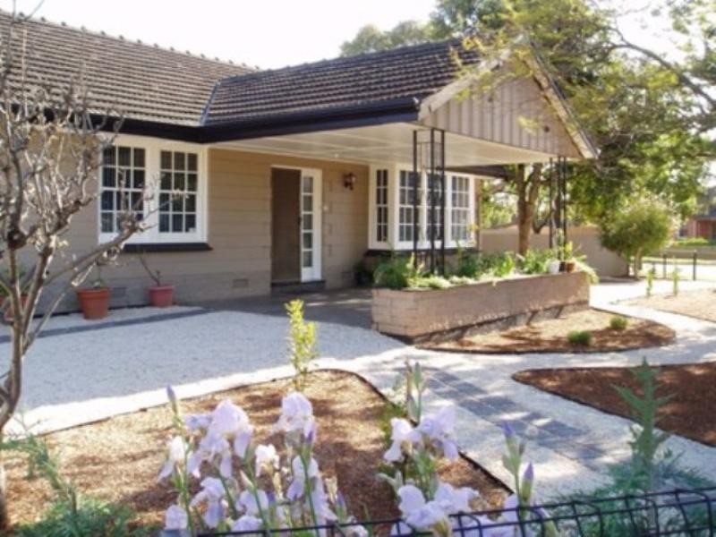 1 Chiselbury Road, Elizabeth Vale SA 5112