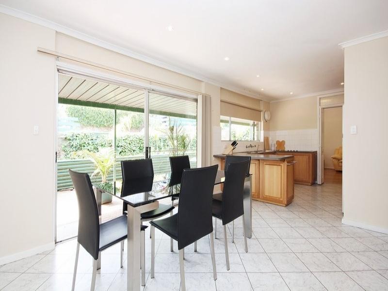 20 Carnarvon Avenue, Redwood Park SA 5097