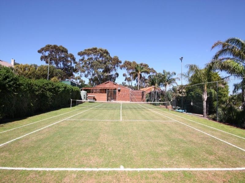 54 Wynn Vale Drive, Gulfview Heights SA 5096