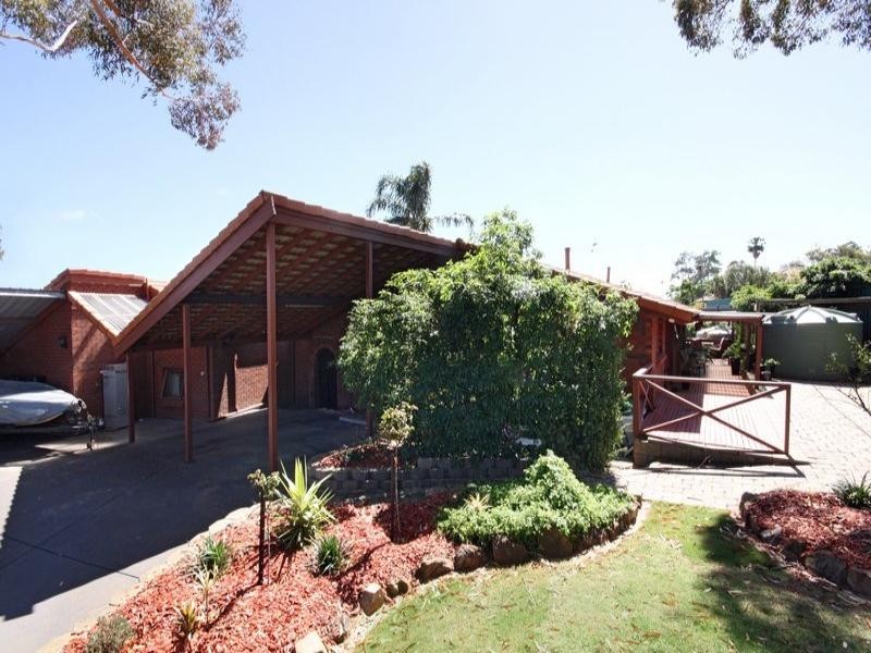 54 Wynn Vale Drive, Gulfview Heights SA 5096