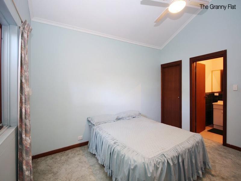 54 Wynn Vale Drive, Gulfview Heights SA 5096