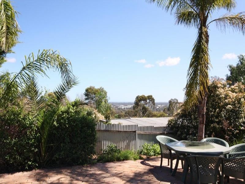 54 Wynn Vale Drive, Gulfview Heights SA 5096