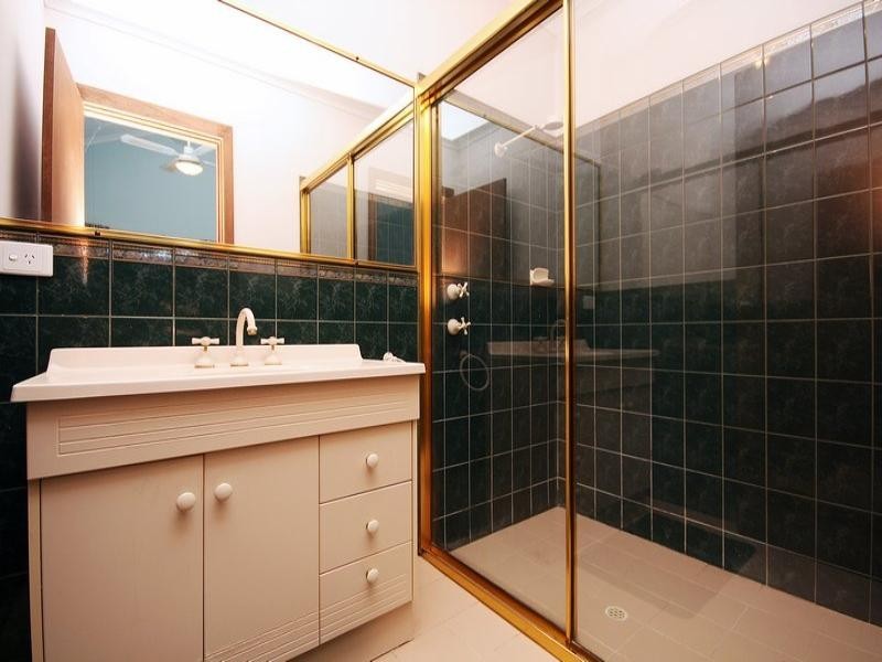 54 Wynn Vale Drive, Gulfview Heights SA 5096