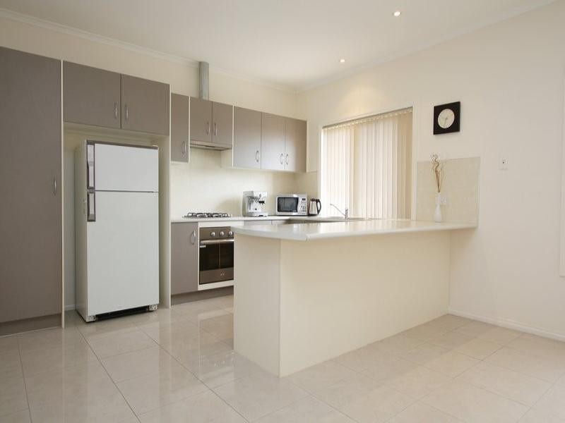 44 Lord Howe Crescent, Mawson Lakes SA 5095